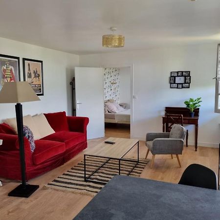Location Saisonniere Appartement Situe A Saumur Buitenkant foto
